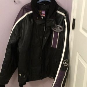 Men’s leather Skidoo jacket size XL/T